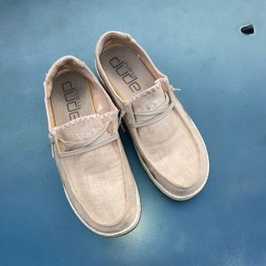 Hey dude shoes